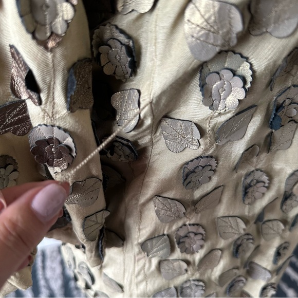 Chic Gold/Olive Textured Button-Up Coat size M - Picture 10 of 10